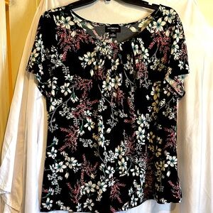 Liz Claiborne Black and White Floral Blouse